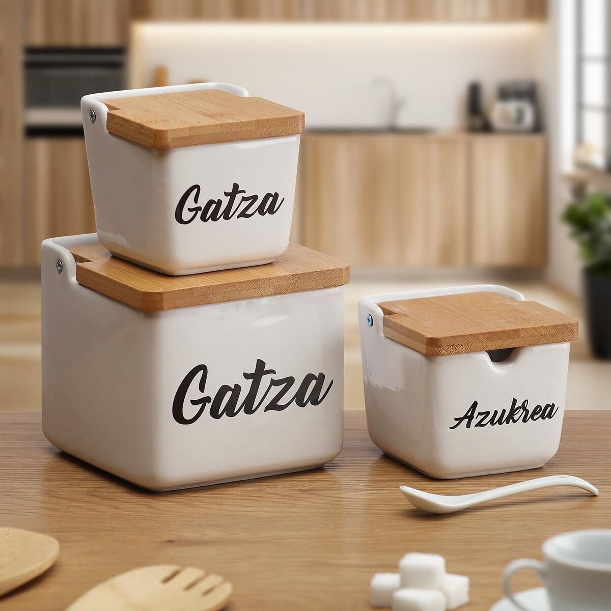 Salière avec couvercle Versa GATZA Blanc Céramique 12,2 x 11,5 x 12,2 cm
